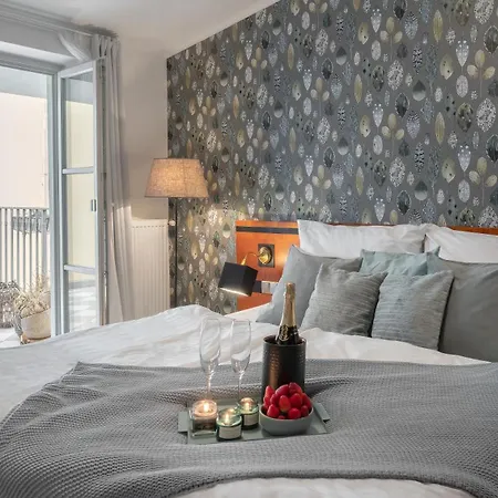 4 Elements Aparthotel 4*