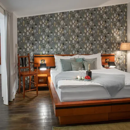 4 Elements 4* Prague