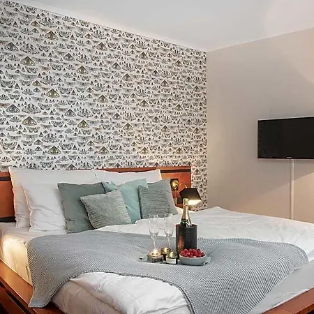 4 Elements Aparthotel