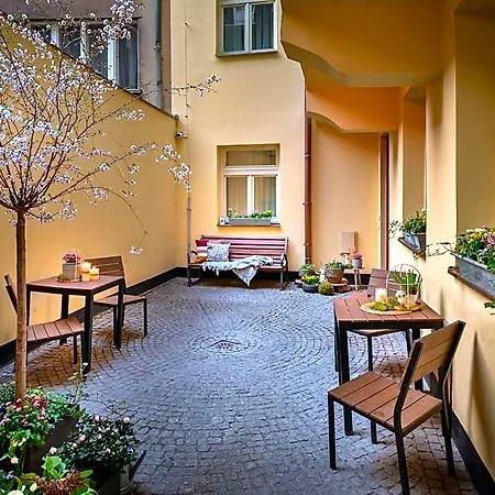 4 Elements 4* Prague