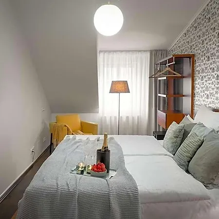 4 Elements Aparthotel 4*