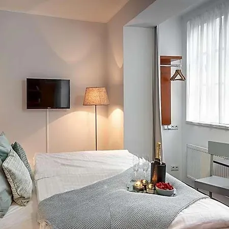 4 Elements 4* Prague